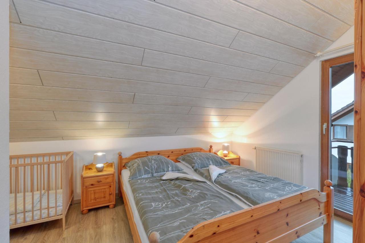 Seepark Kirchheim Ferienhaus bei Diane mit Sauna Exterior foto